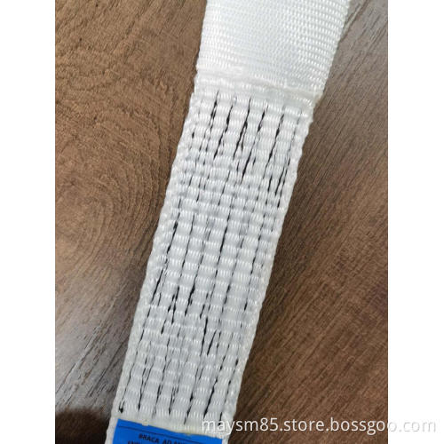 Lifing sling with one reinforced eye